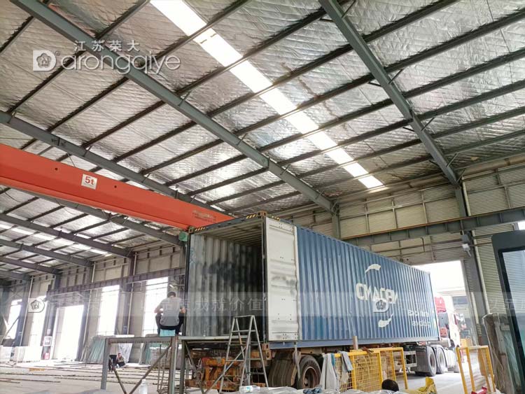 �ڶ������ܺ�܇ͤ��ʽ�l(f��)����(gu��),�߶˶����A�ÚW���Ј�(ch��ng)��ه